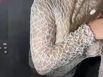 Chaturbate Live Sex Cam of superbdolls