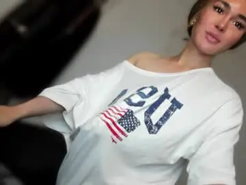 Chaturbate Watch Live Sex Cams of transnextdoor_