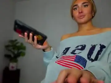 Chaturbate Sex Cam of transnextdoor_