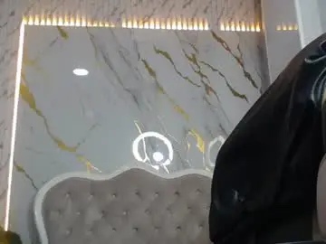 Chaturbate Live Sex Cam of skeler_lovd_b