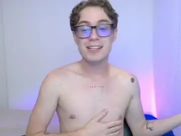 Chaturbate Watch Live Sex Cams of adrian_morelli