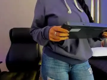 Chaturbate Live Sex of chloeharper_