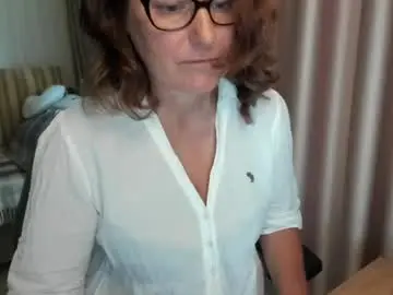 Chaturbate Best live sex cam show of lauraoven1