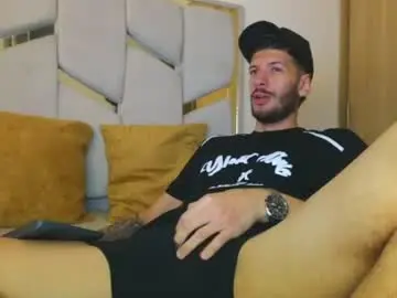 Chaturbate Watch Live Sex Cams of max_tayloor