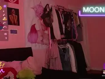 Chaturbate Watch Live Sex Cams of moonfiredance