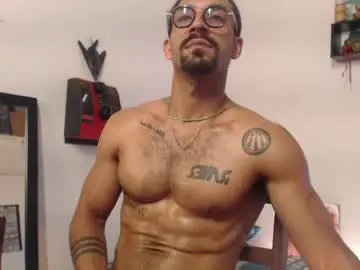 Chaturbate Watch Live Sex Cams of romeocolin_