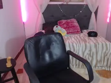 Chaturbate Live Sex Cam of alex_levi