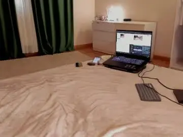 Chaturbate Watch Live Sex Cams of aryahunt