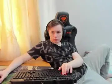 Chaturbate Live Sex Cam of iliaskrislove