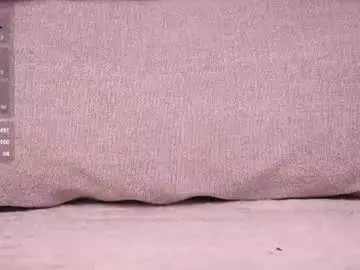 Chaturbate Live Sex Cam of shelleyborom