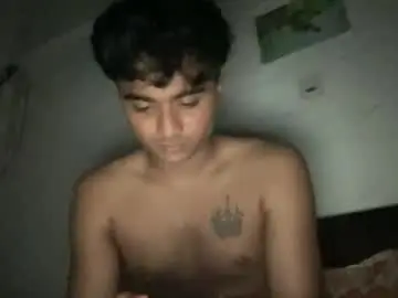 Chaturbate Free Porn Cam of qosmo123