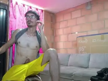 Chaturbate Nude Webcam of jhosuamoore2