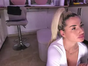 Chaturbate Watch Live Sex Cams of elisabeth_jason
