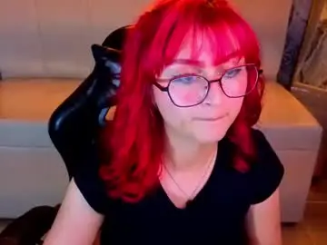 Chaturbate Sex Cam of queen_red_v
