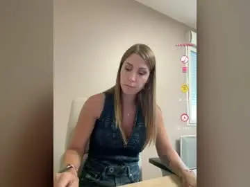 Chaturbate Sex Chat of lib_ertine32