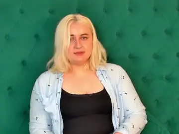 Chaturbate Free Live Porn of lioraardyn