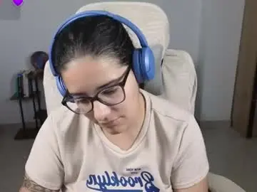 Chaturbate Nude Webcam of moonwoman_