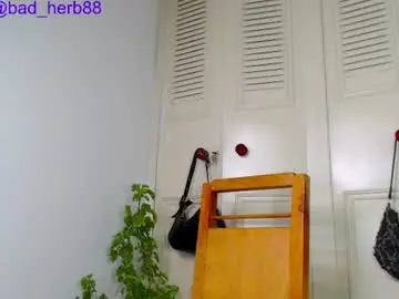Chaturbate Live Sex Cam of _real_bad_herb