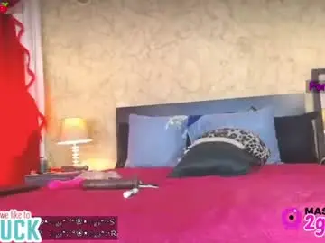 Chaturbate Live Sex Cam of amazingsharlot