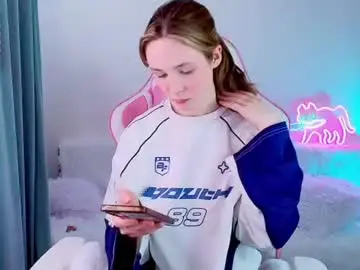 Chaturbate Free Porn Cam of poompoompeach_
