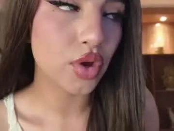Chaturbate Live Sex Cam of sophia_cambpell