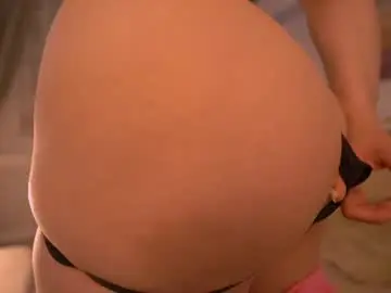 Chaturbate Live Sex Cam of sweety_rinushka_