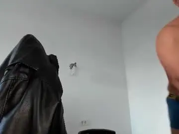Chaturbate Free Live Porn of alphagodleatherking92