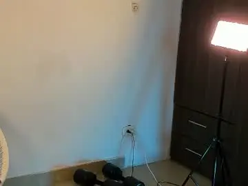 Chaturbate Best live sex cam show of isabella_savina