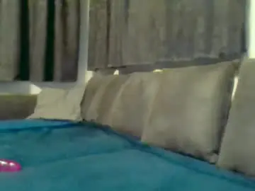 Chaturbate Watch Live Sex Cams of emilly_daniel