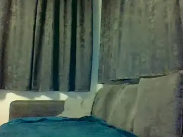 Chaturbate Live Porn of emilly_daniel