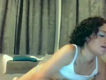 Chaturbate Adult Webcams of emilly_daniel