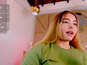 Chaturbate Sex Chat of mikaelastonne