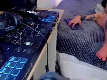 Chaturbate Adult Video Chat of morthy_downey