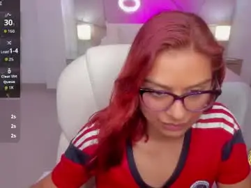 Chaturbate Live Sex Cam of raven_reyes7