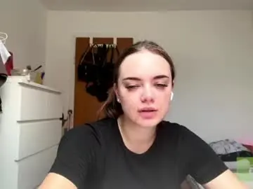 Chaturbate Live Sex Cam of incredeblemira