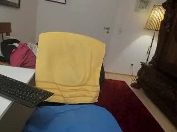 Chaturbate Live Sex of browneyes_4_cam_