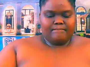 Chaturbate Free Porn Cam of ebonyhotbuns4u2luv