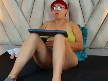 Chaturbate Nude Webcam of isabella_luxet