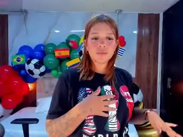 Chaturbate Free Porn Cam of mia_18v