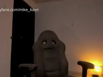Chaturbate Live Sex Cam of kayn_morningstar