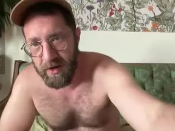 Chaturbate Sex Chat of hairyfitguy444