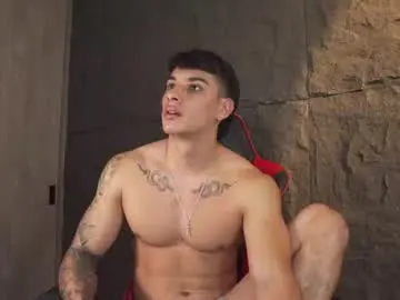 Chaturbate Live Sex Cam of joseph__boy