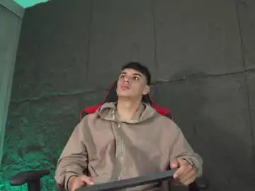 Chaturbate Best live sex cam show of joseph__boy