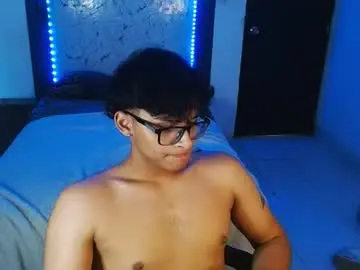 Chaturbate Best live sex cam show of mr_yisuz