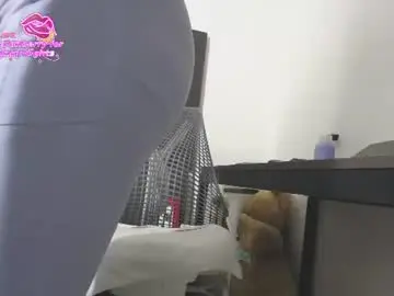 Chaturbate Sex Chat of nathalyrae41
