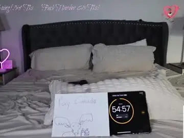 Chaturbate Sex Cam of ari_lovexo