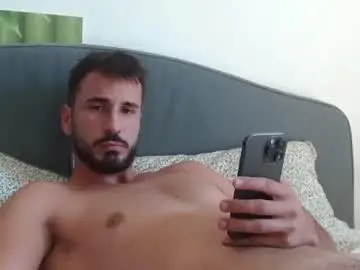 Chaturbate Live Sex Cam of hornyasfuckk33