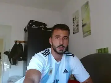 Chaturbate Live Sex of hornyasfuckk33