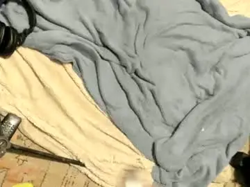 Chaturbate Live Sex Cam of travistheterrible