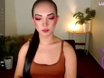 Chaturbate Nude Webcam of itsmemoiraa69